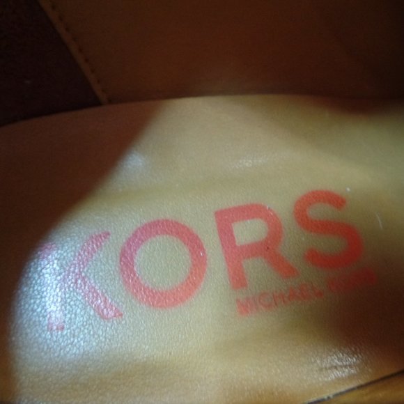 Michael Kors Tan Suede Wedge Lace Up Shoe Rubber Sole Sz 9 - Picture 10 of 12